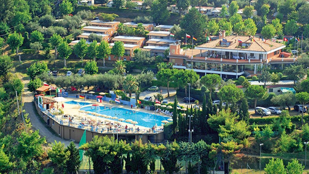 Apulia Europe Garden Eco&Sport Resort Silvi Marina Esterno foto