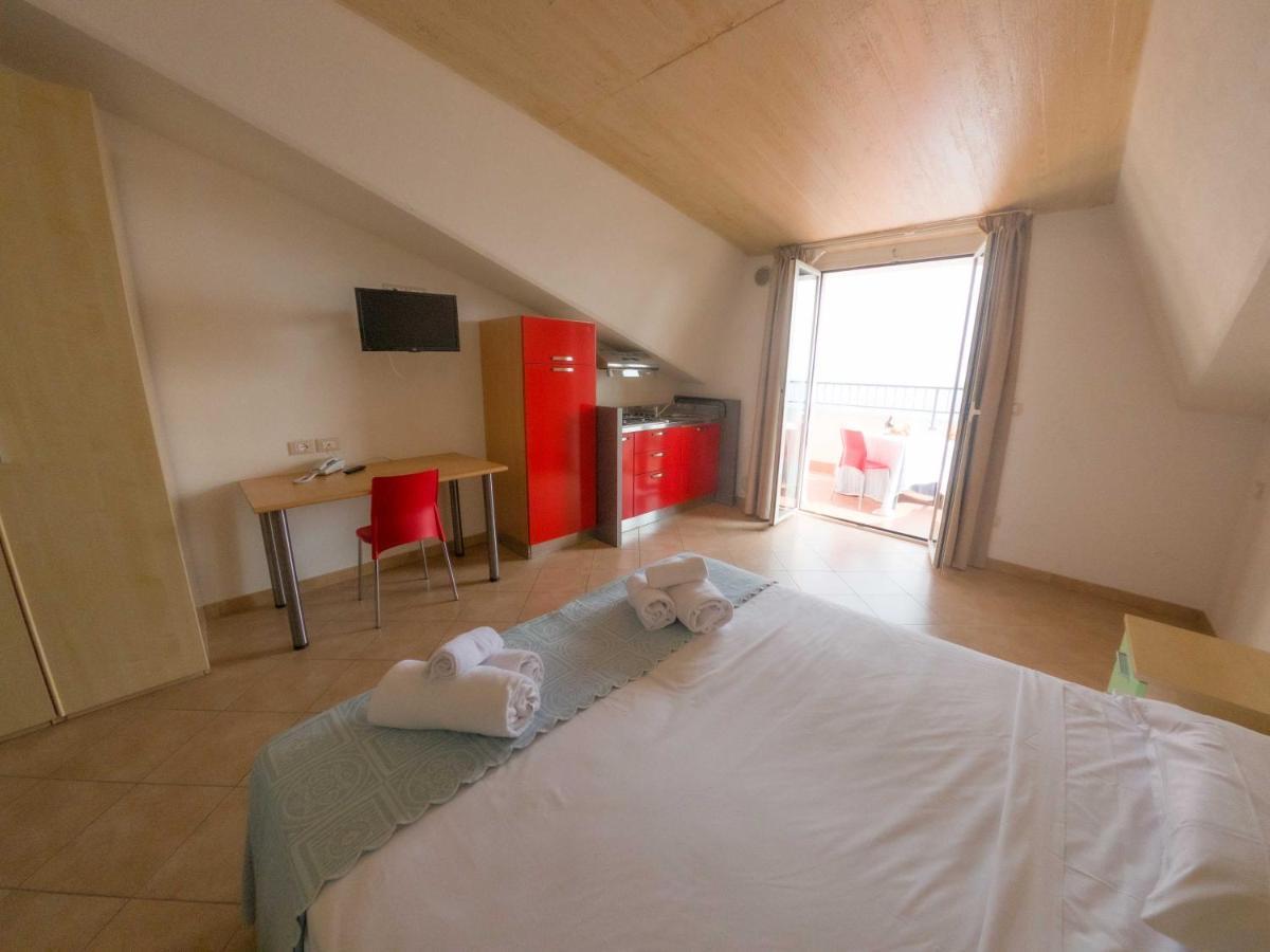 Apulia Europe Garden Eco&Sport Resort Silvi Marina Esterno foto